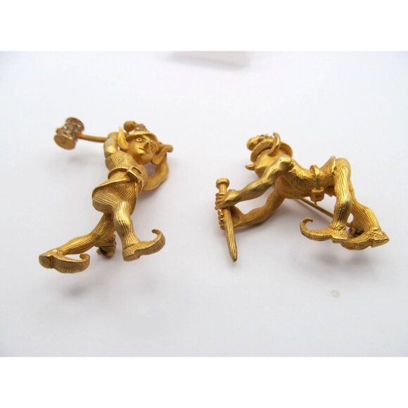 Vintage Elves Gold Tone Rhinestone with Hammer and Nail Brooch Set by Geno Ltd - Picture 16 of 16